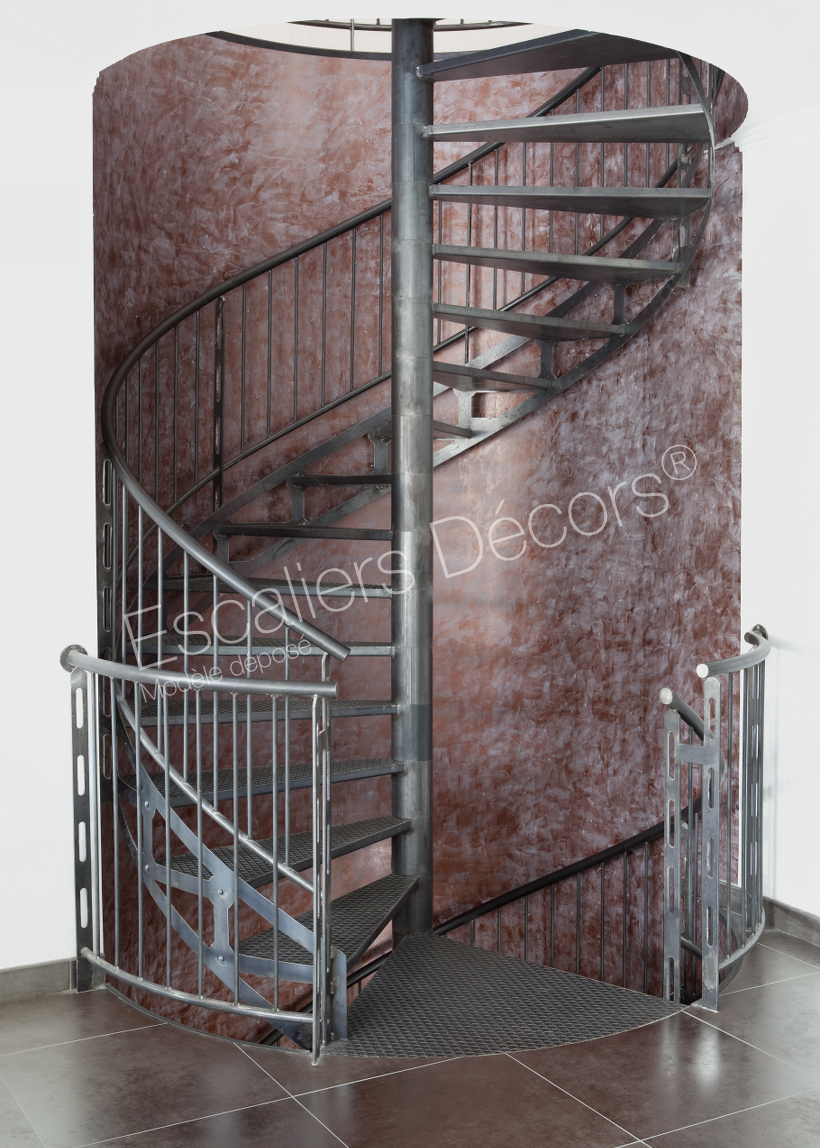 Photo DH86 - SPIR'DÉCO® San Francisco avec option sans contremarches. Escalier en colimaçon en acier.